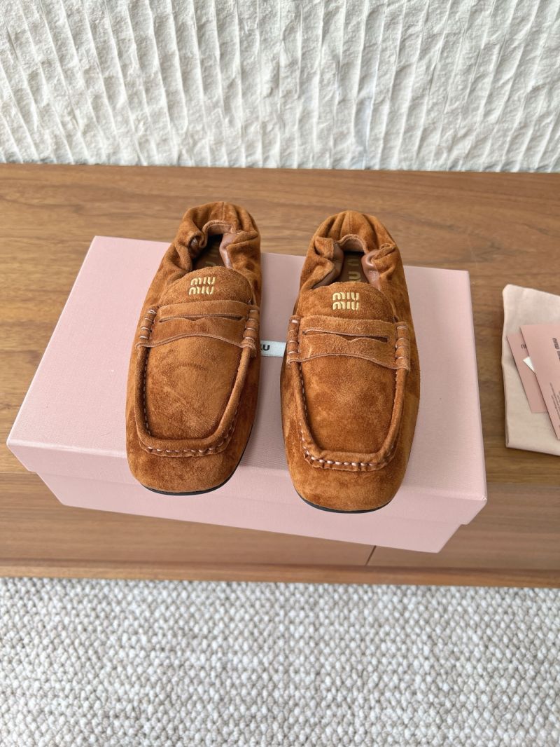 Miu Miu Ruches Suede Leather Loafers 5D341E Oat