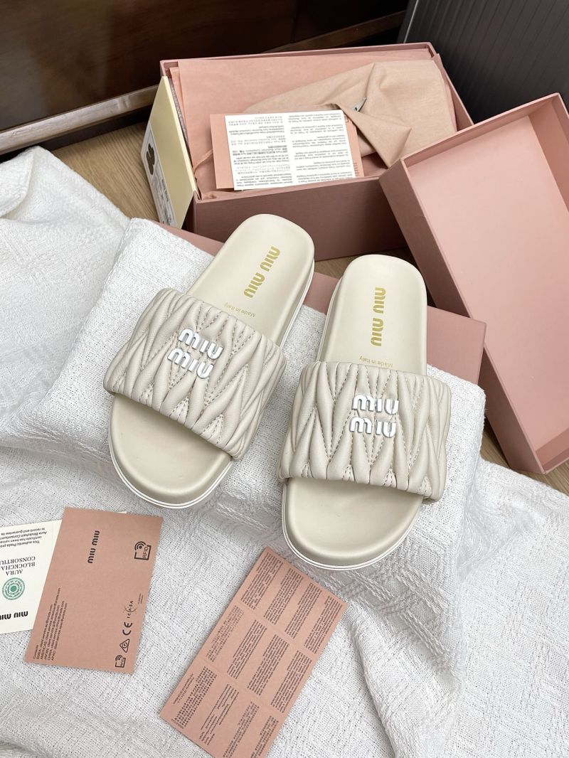 Miu Miu Logo Detailed Slip-On Sandals 5XX601 Ivory