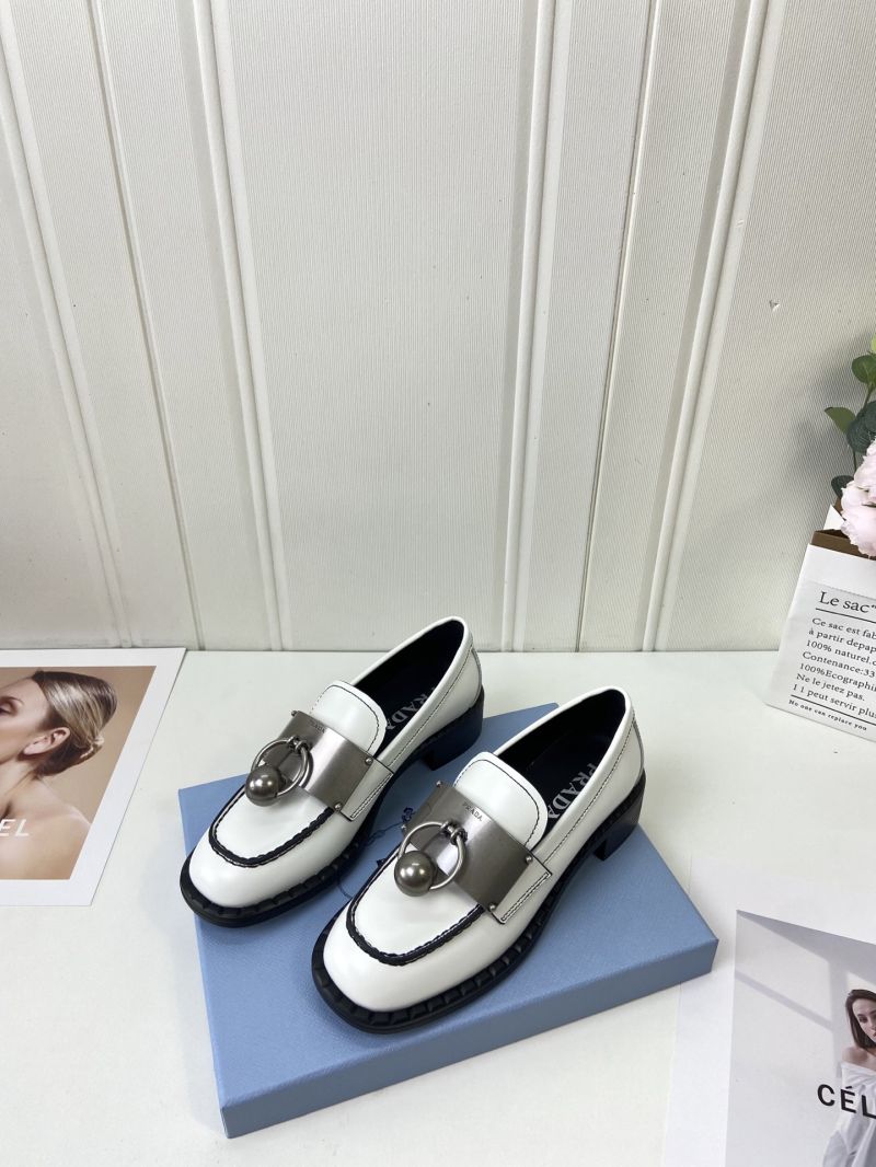 PRADA BRUSHED LEATHER LOAFERS WITH METAL DETAILS 1D981N WHITE