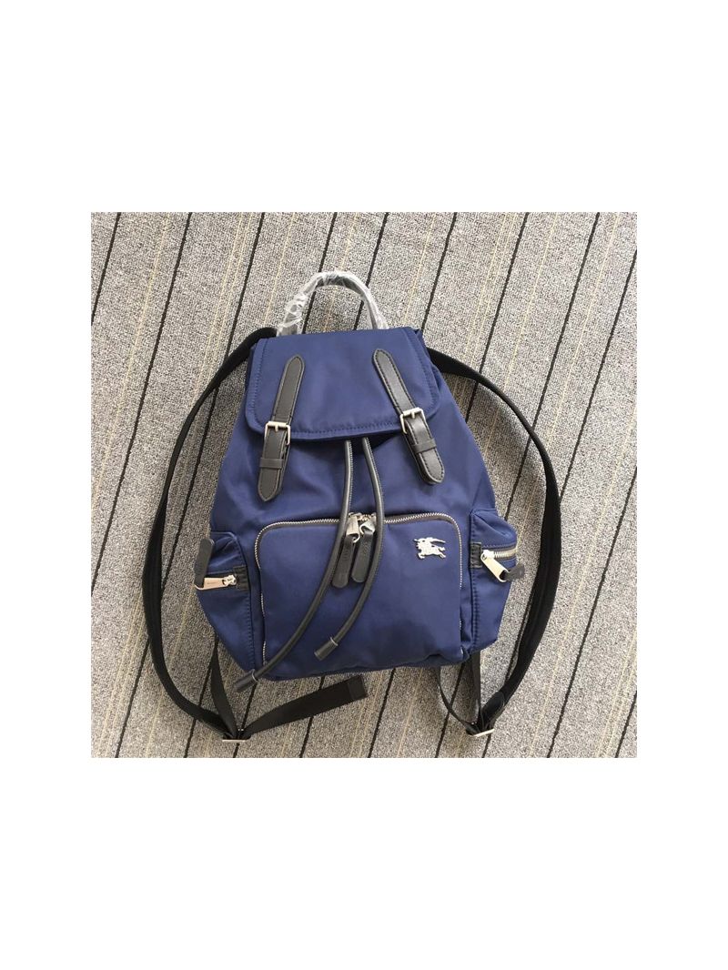 Burberry The Medium Rucksack in blue Puffer Nylon and Leather