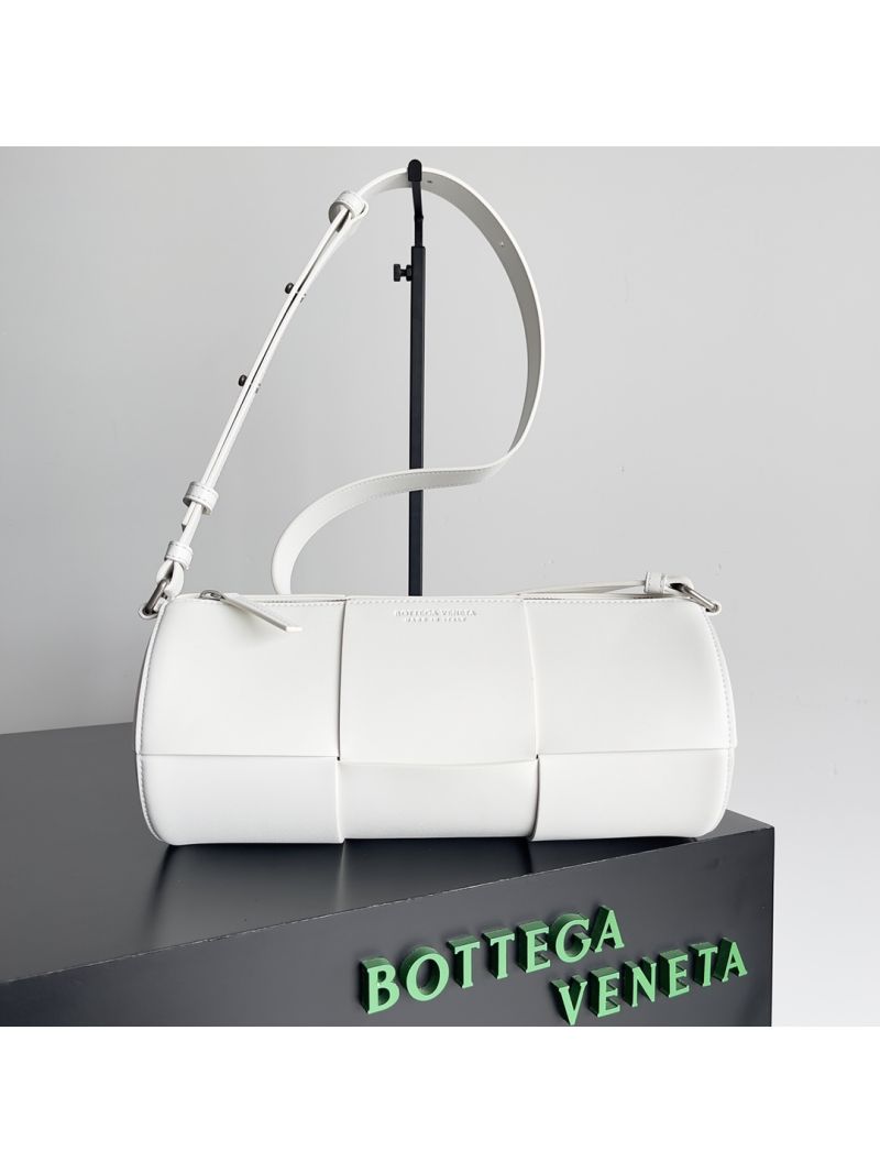 Bottega Veneta BV Medium Canette 741562 white