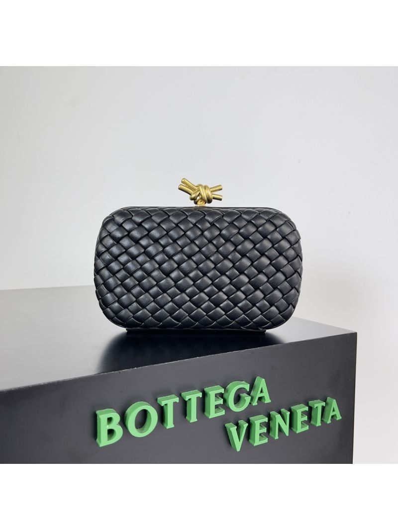 Bottega Veneta BV Knot Minaudière clutch soft padded Intreccio leather 717622 black