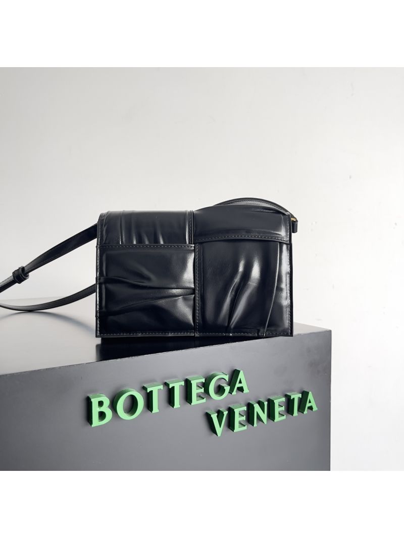 Bottega Veneta BV Mini Cassette black Cross-Body Bag 731243