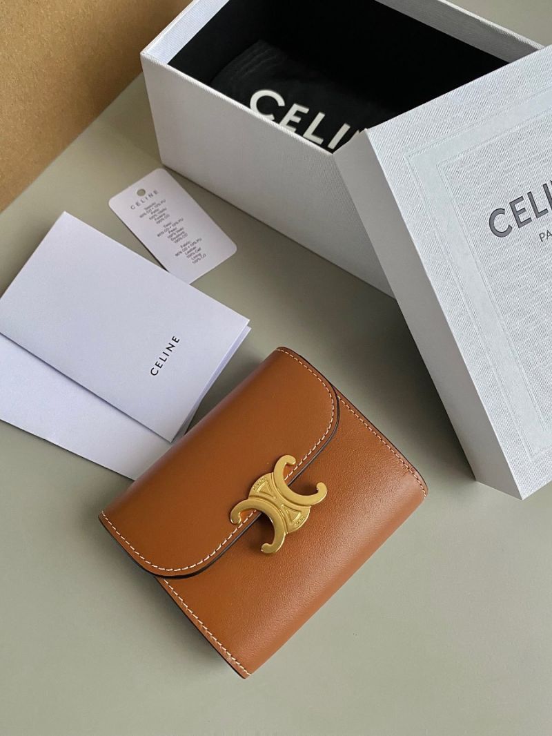 CELINE SMALL WALLET TRIOMPHE IN SHINY SMOOTH LAMBSKIN TAN