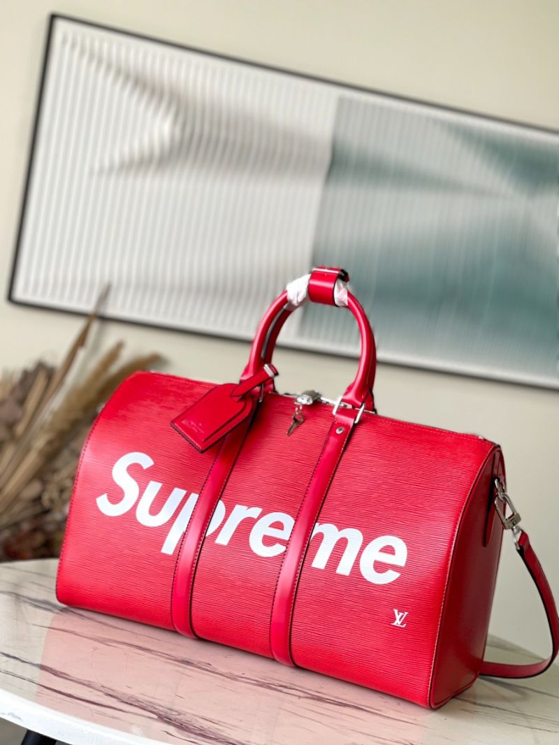 Louis Vuitton x Supreme Keepall Bandoulière 45 in Red Epi Leather
