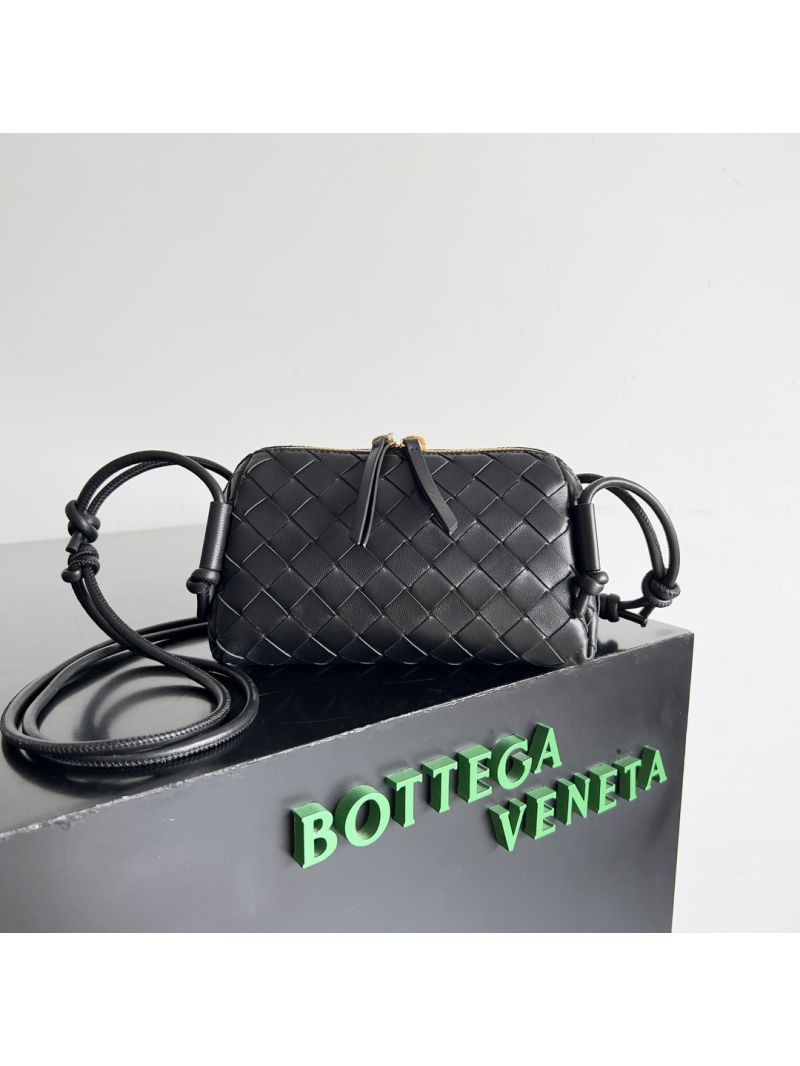 Bottega Veneta BV Intrecciato 15 Concert Pouch 794258 black