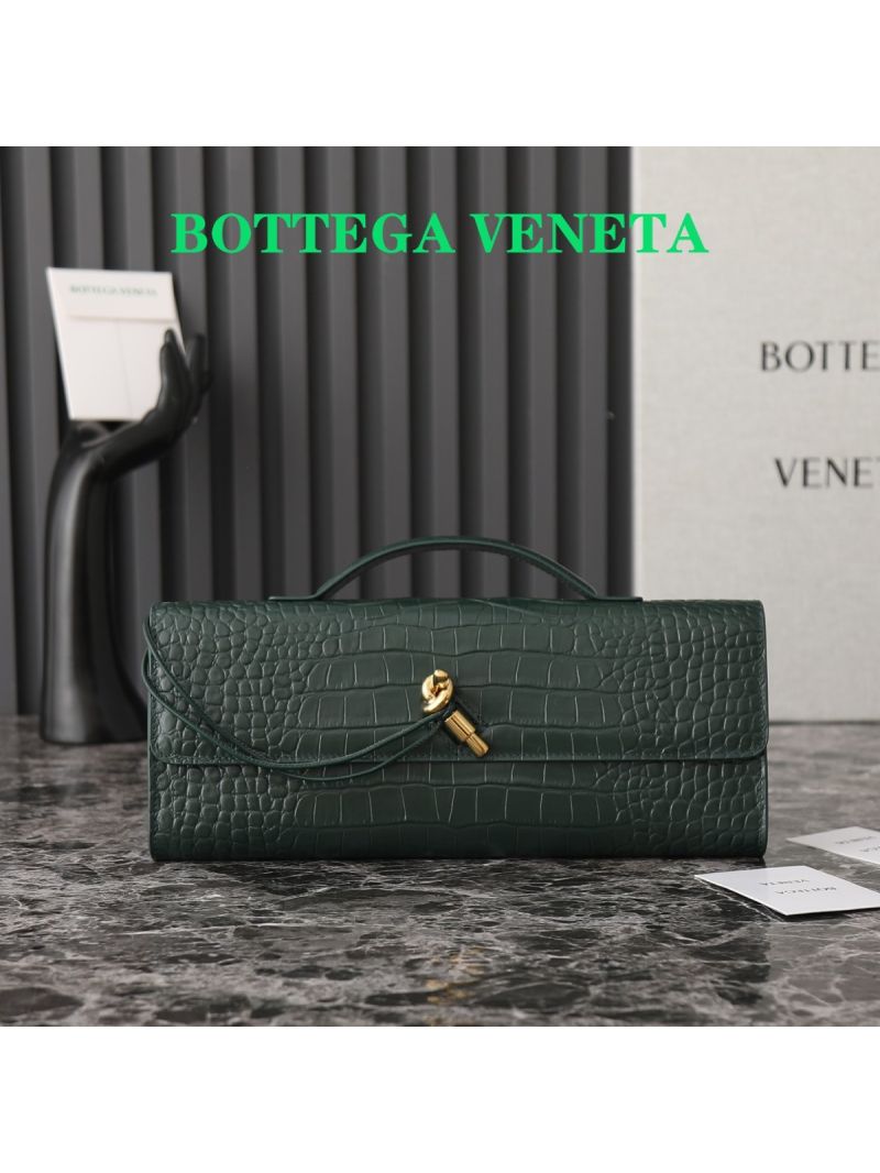 Bottega Veneta BV Long Clutch Andiamo green Crocodile embossed Leather 741511