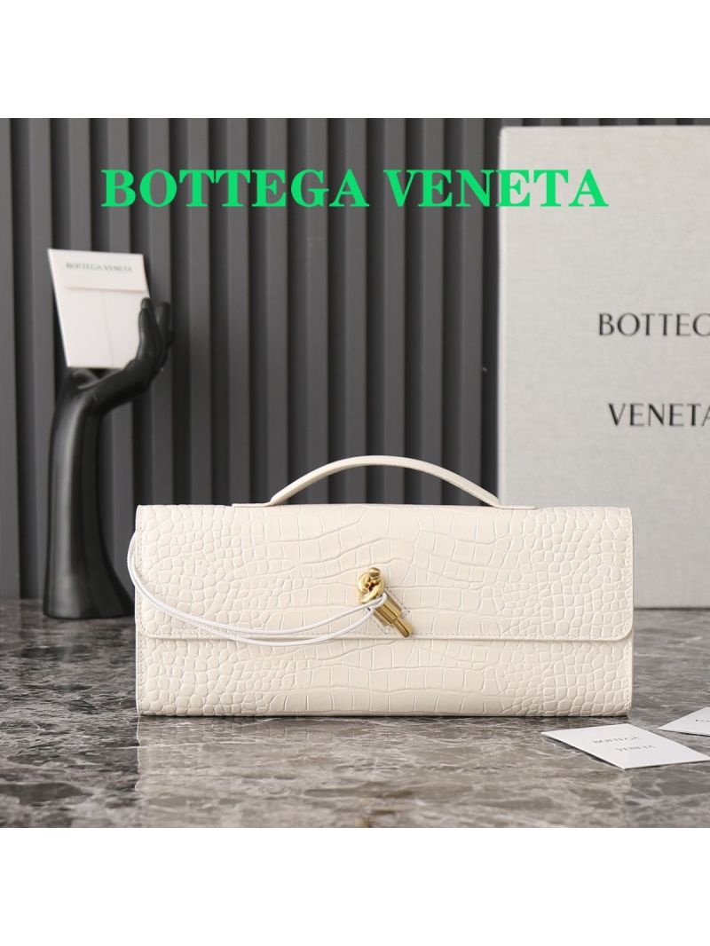 Bottega Veneta BV Long Clutch Andiamo white Crocodile embossed Leather 741511