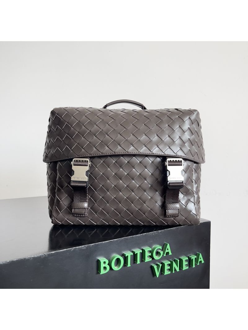 Bottega Veneta Postino Medium Crossbody Bag 776524 Fondant