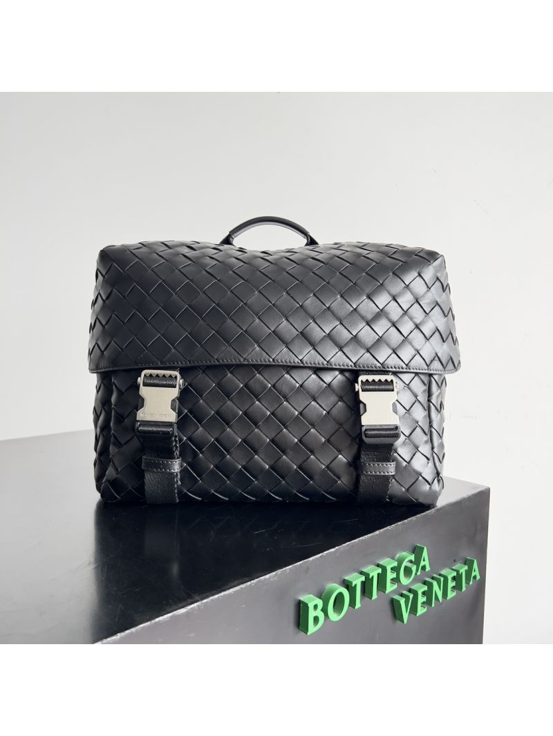 Bottega Veneta Postino Medium Crossbody Bag 776524 black