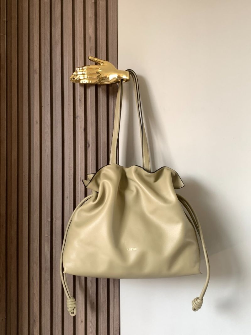 Loewe Flamenco Large Nappa Clutch A411FL1X18 clay green