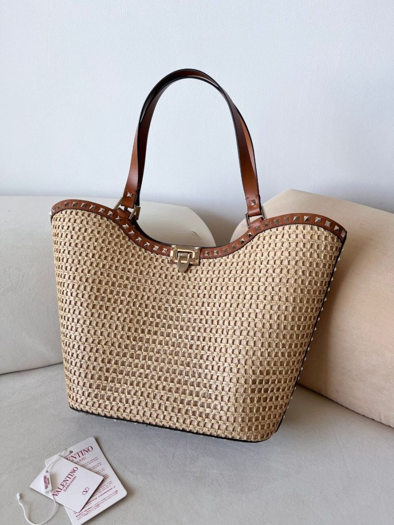Valentino Garavani Rockstud Raffia Tote Bag 22081