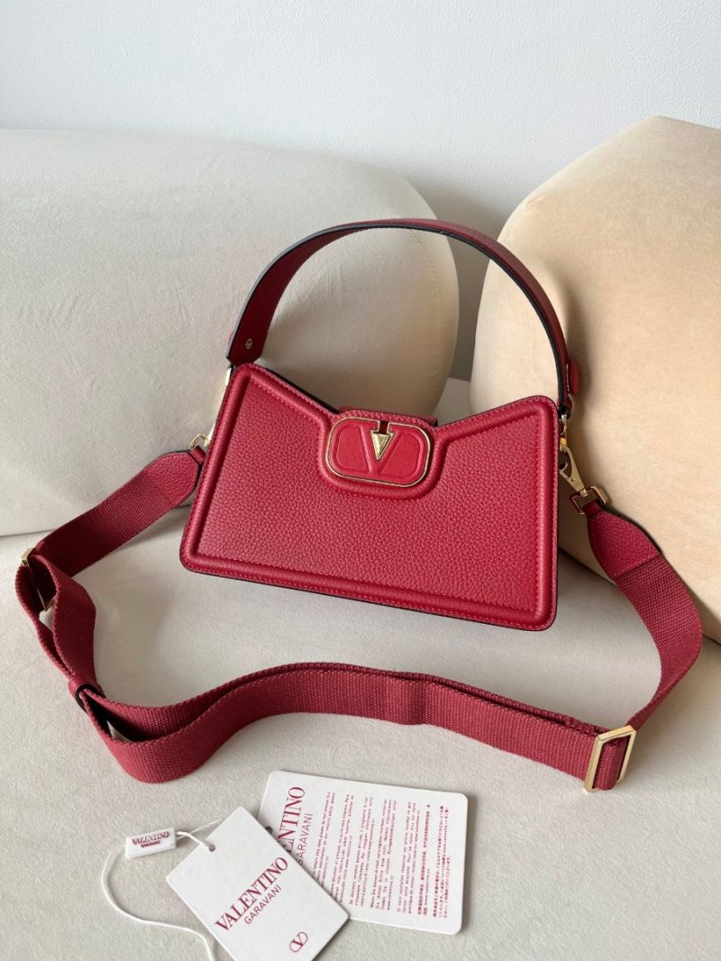 Valentino Garavani Vlogo Signature Shoulder Bag - RedGrained Calfskin Leather
