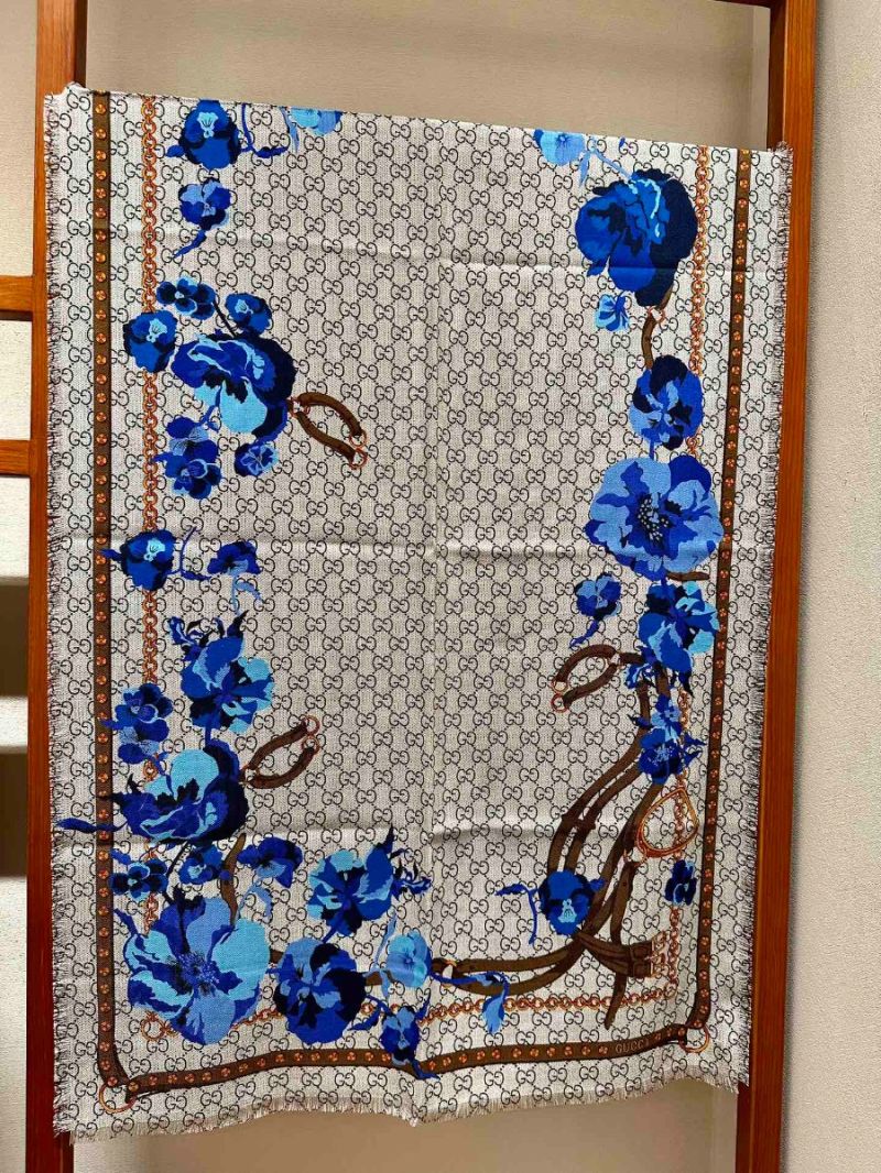 Gucci Floral Luxury GG Cashmere Scarf 60 cm x 180 cm blue