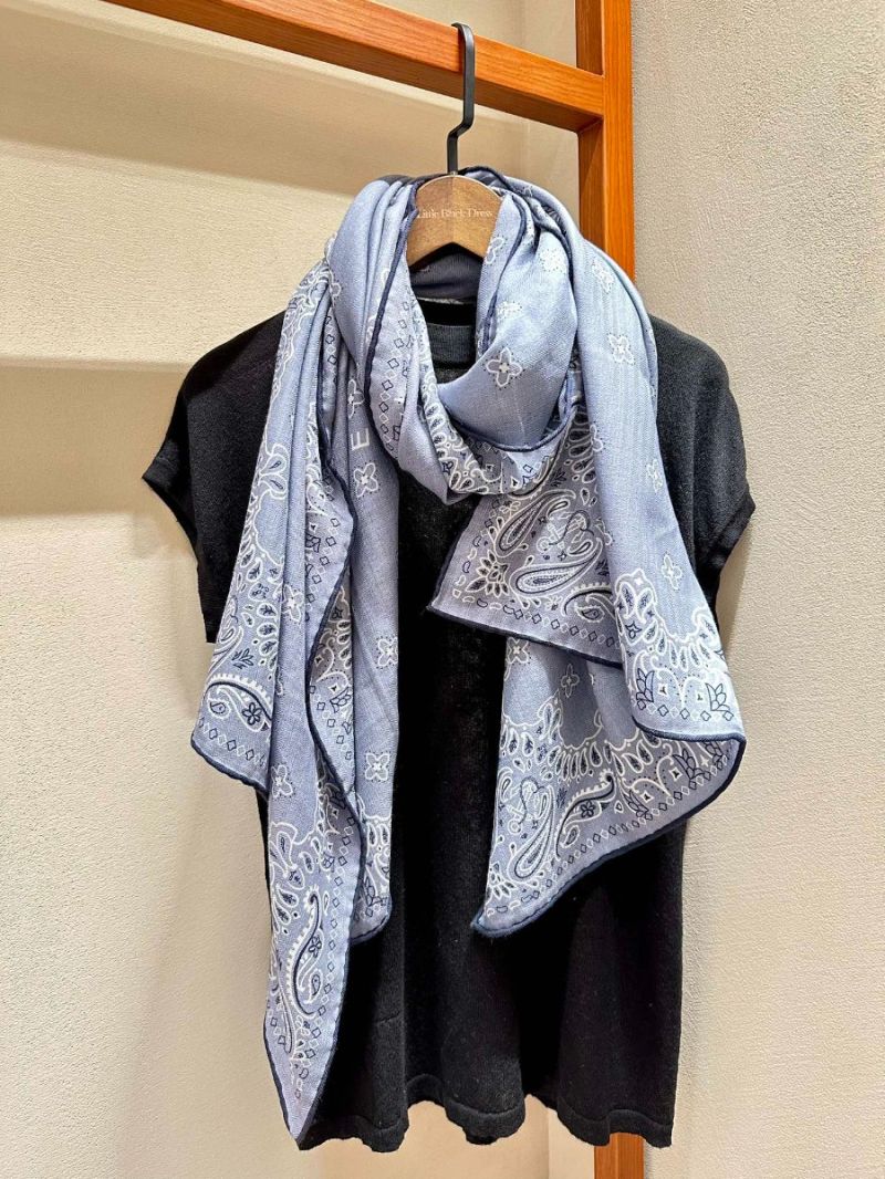Celine Iconic Triomphe Double-Sided Velvet Scarf 65 cm x 185 cm grey
